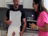 El nuevo ingrediente de la pizza le vuelve loca: menuda golfa viciosa